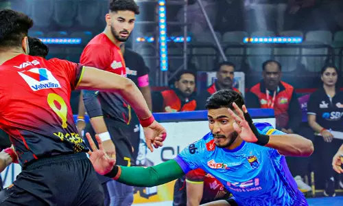 புரோ கபடி லீக்: பெங்கால் வாரியர்ஸ் அணியை வீழ்த்தி பெங்களூரு வெற்றி