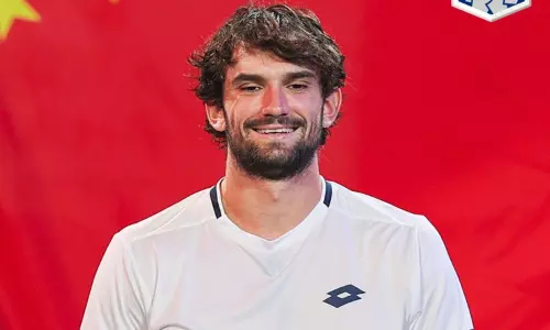 ஷாங்காய் மாஸ்டர்ஸ் டென்னிஸ்: சாம்பியன் பட்டம் வென்றார் வாலண்டைன் வச்செரோட்