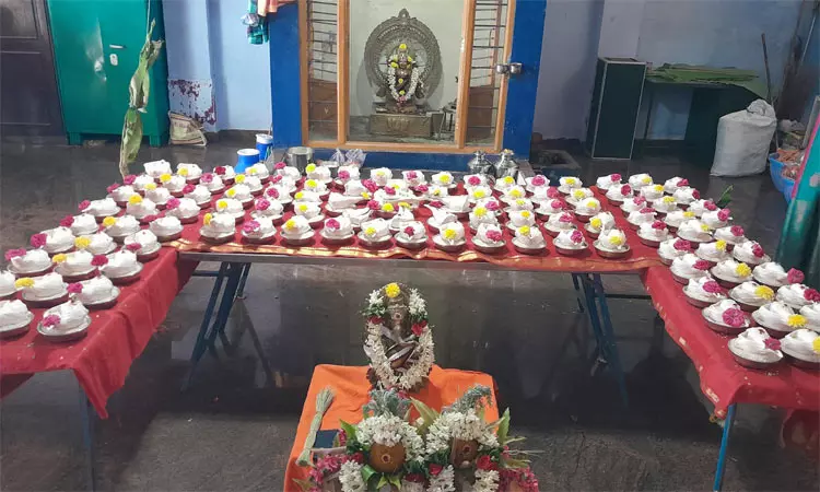 கோவில்களில் சங்காபிஷேகம் செய்வது ஏன்? கோவில்களில் சங்காபிஷேகம் செய்வது ஏன்?