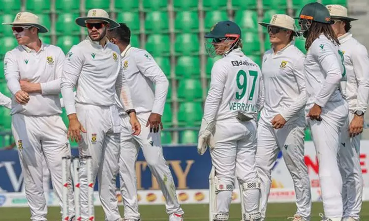 பாகிஸ்தானுக்கு எதிரான டெஸ்ட்: 3ம் நாள் முடிவில் தென் ஆப்பிரிக்கா 51/2