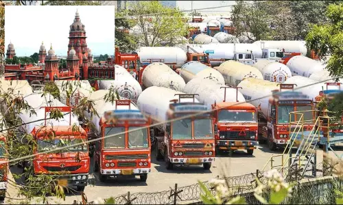 டேங்கர் லாரிகள் போராட்டத்திற்கு தடை கோரிய வழக்கை முடித்து வைத்தது சென்னை ஐகோர்ட்டு