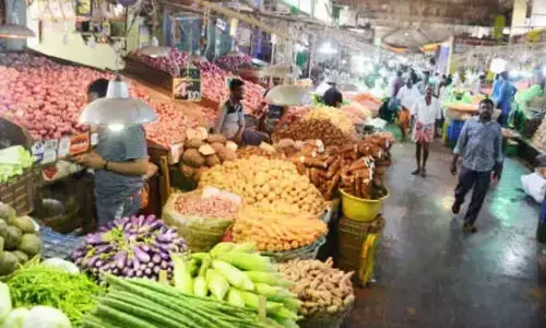 கோயம்பேடு காய்கறி மார்க்கெட்டுக்கு 21-ந்தேதி விடுமுறை அறிவிப்பு கோயம்பேடு காய்கறி மார்க்கெட்டுக்கு 21-ந்தேதி விடுமுறை அறிவிப்பு