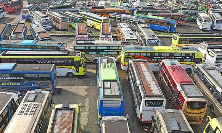 4 மடங்கு உயர்ந்த ஆம்னி பஸ் கட்டணம் அதிரடி குறைப்பு.. எவ்வளவு தெரியுமா..? 4 மடங்கு உயர்ந்த ஆம்னி பஸ் கட்டணம் அதிரடி குறைப்பு.. எவ்வளவு தெரியுமா..?