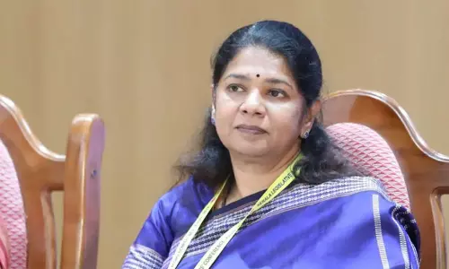 நடுத்தர வர்க்கத்தின் நலனில் அக்கறையில்லாத மத்திய அரசு - கனிமொழி எம்.பி. கண்டனம் நடுத்தர வர்க்கத்தின் நலனில் அக்கறையில்லாத மத்திய அரசு - கனிமொழி எம்.பி. கண்டனம்
