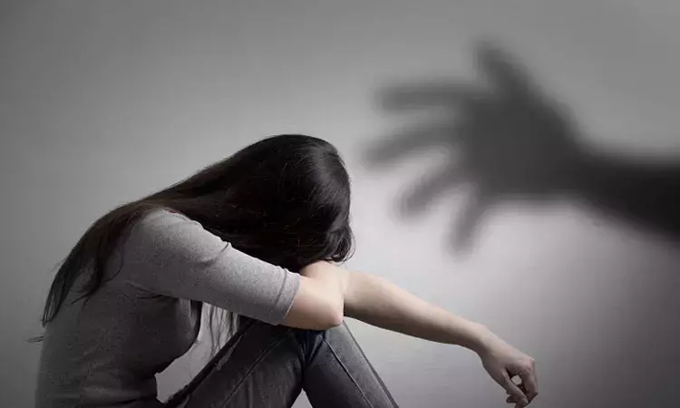 இளம்பெண்ணை காதலித்து கர்ப்பமாக்கிய வாலிபர் மீது வழக்கு