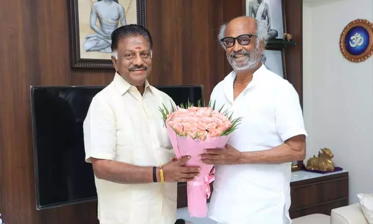 நடிகர் ரஜினிகாந்துடன் ஓ.பன்னீர்செல்வம் திடீர் சந்திப்பு