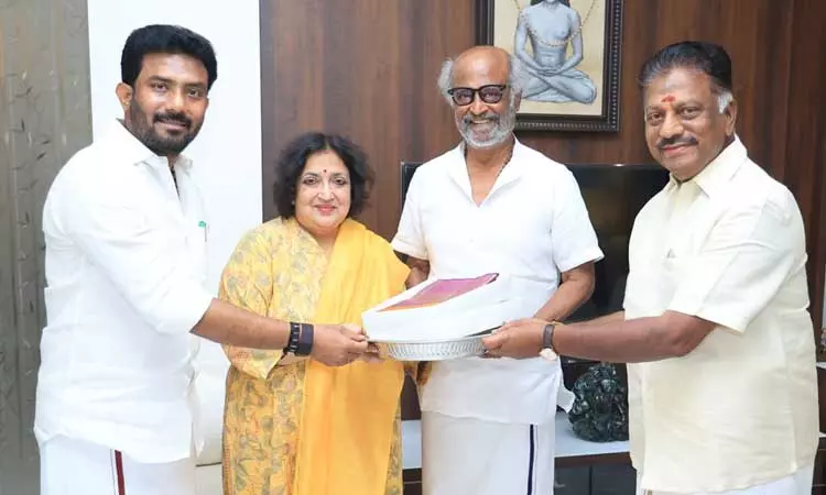 நடிகர் ரஜினிகாந்துடன் ஓ.பன்னீர்செல்வம் திடீர் சந்திப்பு