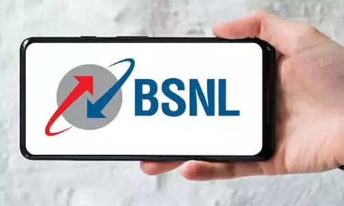 தீபாவளி பண்டிகையையொட்டி பி.எஸ்.என்.எல். இ-சிம் சேவை தொடக்கம் - அதிகாரி தகவல்