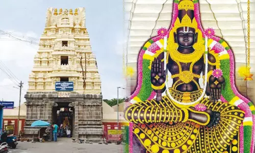 திருப்பாடகம் பாண்டவதூத பெருமாள் கோவில்.. அமர்ந்த கோலத்தில் காட்சியளிக்கும் பகவான் திருப்பாடகம் பாண்டவதூத பெருமாள் கோவில்.. அமர்ந்த கோலத்தில் காட்சியளிக்கும் பகவான்