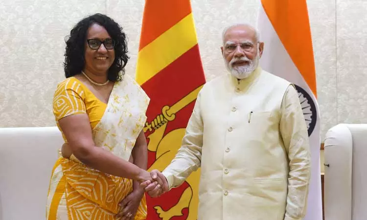 பிரதமர் மோடியுடன் இலங்கை பிரதமர் சந்திப்பு - மீனவர்கள் நலன் குறித்து ஆலோசனை