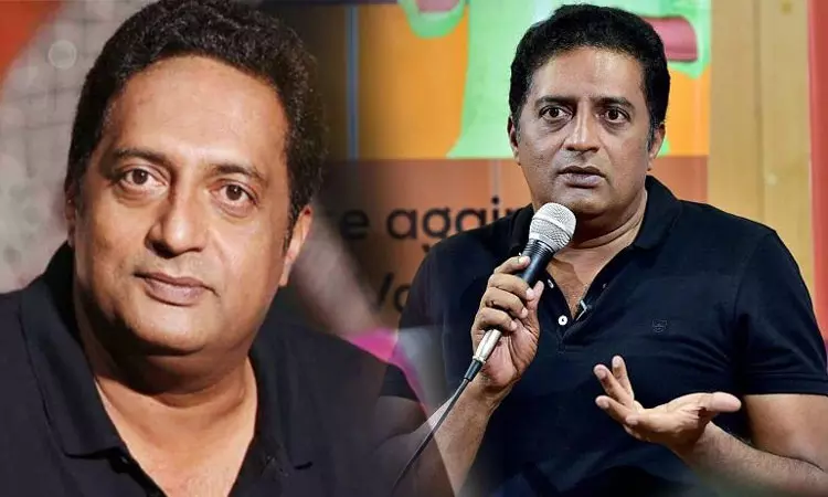 மனிதாபிமானம், சமத்துவம் இல்லாதது மதமே அல்ல: நடிகர் பிரகாஷ்ராஜ் மனிதாபிமானம், சமத்துவம் இல்லாதது மதமே அல்ல: நடிகர் பிரகாஷ்ராஜ்