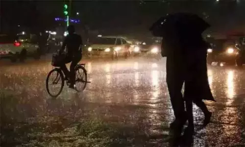 26 மாவட்டங்களில் இரவு 10 மணி வரை மழைக்கு வாய்ப்பு 26 மாவட்டங்களில் இரவு 10 மணி வரை மழைக்கு வாய்ப்பு