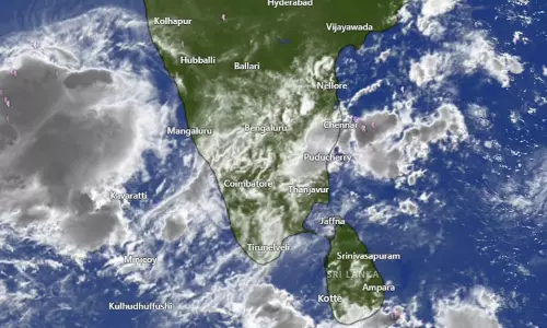 அரபிக்கடலில் உருவானது காற்றழுத்த தாழ்வுப்பகுதி அரபிக்கடலில் உருவானது காற்றழுத்த தாழ்வுப்பகுதி