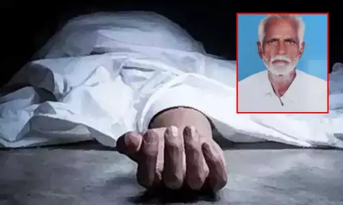 கர்நாடகா:  2 ஆண்டுகளாக சம்பளம் இல்லை; அரசு அலுவலகம் முன் தற்கொலை செய்த ஊழியர்