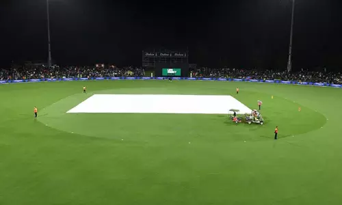 இங்கிலாந்து - நியூசிலாந்து முதல் டி20: மழை காரணமாக ஆட்டம் பாதியில் ரத்து இங்கிலாந்து - நியூசிலாந்து முதல் டி20: மழை காரணமாக ஆட்டம் பாதியில் ரத்து