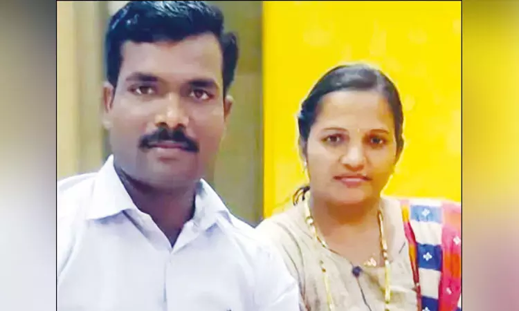 நடத்தையில் சந்தேகம்: காதல் மனைவியை குத்திக்கொன்ற போலீஸ்காரர் நடத்தையில் சந்தேகம்: காதல் மனைவியை குத்திக்கொன்ற போலீஸ்காரர்