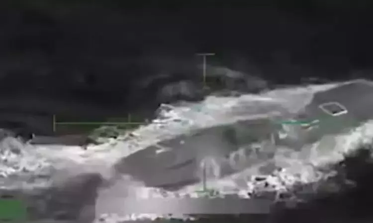 போதைப்பொருள் கடத்தி வந்த நீர்மூழ்கி கப்பலை தாக்கி... ... இன்றைய முக்கிய செய்திகள் சில வரிகளில்.. 19-10-2025 போதைப்பொருள் கடத்தி வந்த நீர்மூழ்கி கப்பலை தாக்கி... ... இன்றைய முக்கிய செய்திகள் சில வரிகளில்.. 19-10-2025