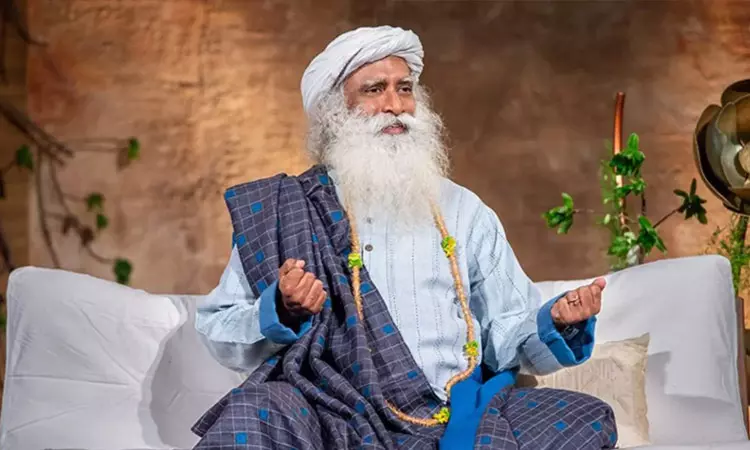 உங்களுக்குள் வெளிச்சம் பரவட்டும்; வாழ்க்கை ஒளிரட்டும் - சத்குரு தீபாவளி வாழ்த்து