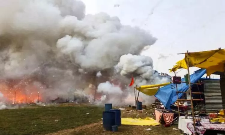 பட்டாசு கடைகளில் பயங்கர தீ விபத்து; 65 கடைகள் எரிந்து நாசம்