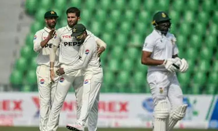 பாகிஸ்தானுக்கு பதிலடி கொடுக்குமா தென் ஆப்பிரிக்கா? 2-வது டெஸ்ட் இன்று தொடக்கம் பாகிஸ்தானுக்கு பதிலடி கொடுக்குமா தென் ஆப்பிரிக்கா? 2-வது டெஸ்ட் இன்று தொடக்கம்