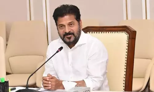 எம்.எல்.ஏ. தேர்தலில் போட்டி: குறைந்தபட்ச வயதை 21 ஆக குறைக்க தீர்மானம்; தெலுங்கானா சட்டசபையில் நிறைவேற்ற திட்டம் எம்.எல்.ஏ. தேர்தலில் போட்டி: குறைந்தபட்ச வயதை 21 ஆக குறைக்க தீர்மானம்; தெலுங்கானா சட்டசபையில் நிறைவேற்ற திட்டம்