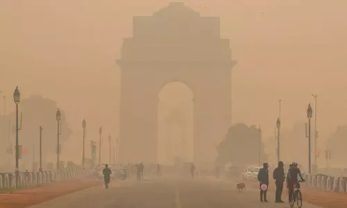 டெல்லியில் காற்று மாசு அதிகரிப்பு டெல்லியில் காற்று மாசு அதிகரிப்பு