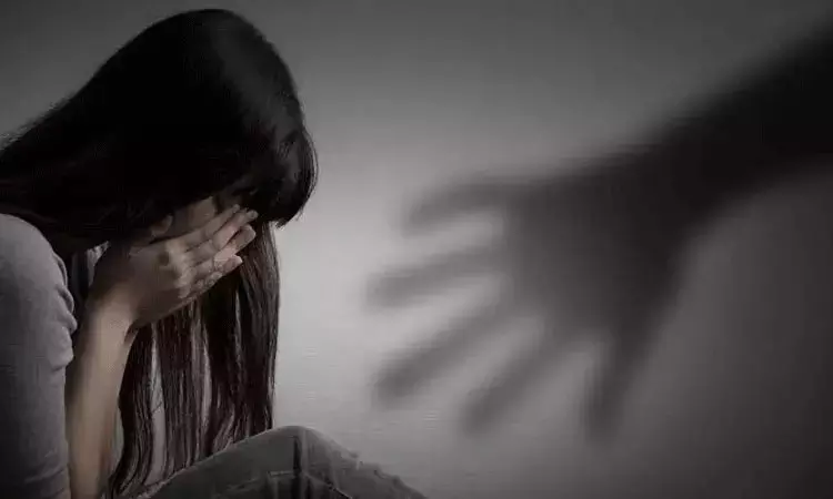 சிறுமி பாலியல் பலாத்காரம்: 17 வயது சிறுவன் போக்சோவில் கைது சிறுமி பாலியல் பலாத்காரம்: 17 வயது சிறுவன் போக்சோவில் கைது