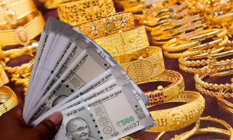 திருமண ஆசைகாட்டி இளம்பெண்ணிடம் ரூ.40 லட்சம் நகை, பணம் மோசடி - காதலன், தாய் உட்பட 3 பேர் மீது வழக்கு திருமண ஆசைகாட்டி இளம்பெண்ணிடம் ரூ.40 லட்சம் நகை, பணம் மோசடி - காதலன், தாய் உட்பட 3 பேர் மீது வழக்கு