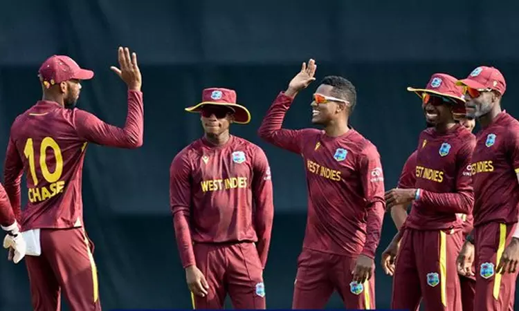 ஒருநாள் கிரிக்கெட் வரலாற்றில் முதல் முறை.. வித்தியாசமான சாதனை படைத்த வெஸ்ட் இண்டீஸ் ஒருநாள் கிரிக்கெட் வரலாற்றில் முதல் முறை.. வித்தியாசமான சாதனை படைத்த வெஸ்ட் இண்டீஸ்