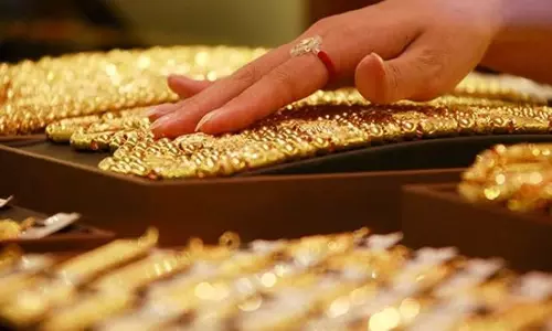 இறங்கிய வேகத்தில் ஏறிய தங்கம் விலை:  பவுனுக்கு ரூ.2,080 உயர்வு