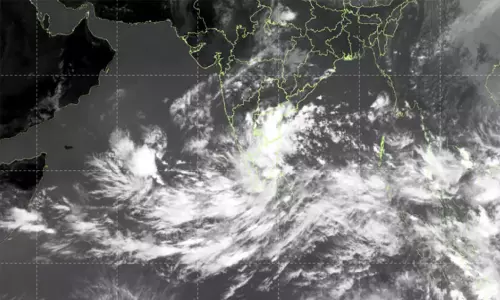ஒரே நேரத்தில் 2 புயல் சின்னங்கள் உருவாகும் வாய்ப்பு