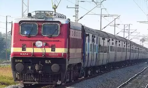 மதுரை - குருவாயூர் ரெயில் கூடுதலாக பெரிநாடு நிலையத்தில் நிற்கும் - தெற்கு ரெயில்வே