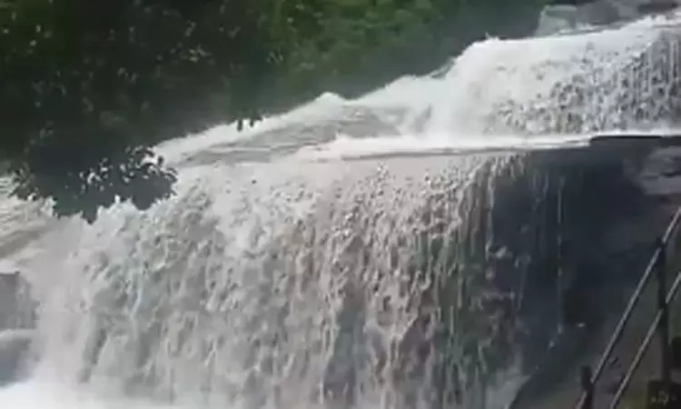 கோவை குற்றாலத்தில் வெள்ளப்பெருக்கு - சுற்றுலா... ... இன்றைய முக்கிய செய்திகள் சில வரிகளில்.. 22-10-2025 கோவை குற்றாலத்தில் வெள்ளப்பெருக்கு - சுற்றுலா... ... இன்றைய முக்கிய செய்திகள் சில வரிகளில்.. 22-10-2025