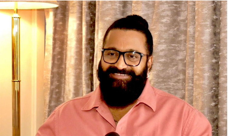 ’அதனால்தான் பெயரை மாற்றினேன்’ - ரிஷப் ஷெட்டியின் உண்மையான பெயர் என்ன தெரியுமா?