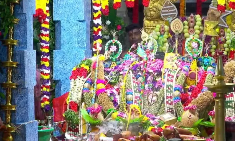 திருச்செந்தூரில் யாகசாலை பூஜைகளுடன் தொடங்கியது கந்த சஷ்டி திருவிழா திருச்செந்தூரில் யாகசாலை பூஜைகளுடன் தொடங்கியது கந்த சஷ்டி திருவிழா