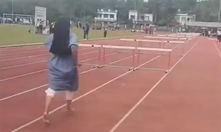 கேரளா: தடகள போட்டியில் தங்கப் பதக்கம் வென்ற கன்னியாஸ்திரி கேரளா: தடகள போட்டியில் தங்கப் பதக்கம் வென்ற கன்னியாஸ்திரி