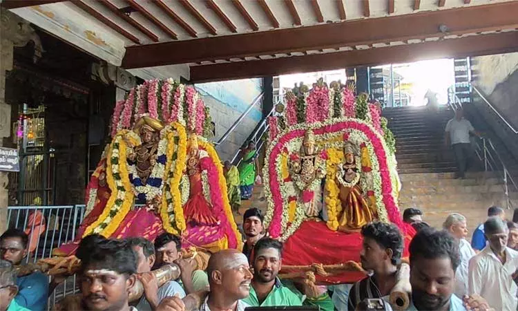 சுவாமிமலை சுவாமிநாத சுவாமி கோவிலில் கந்த சஷ்டி... ... இன்றைய முக்கிய செய்திகள் சில வரிகளில்.. 22-10-2025 சுவாமிமலை சுவாமிநாத சுவாமி கோவிலில் கந்த சஷ்டி... ... இன்றைய முக்கிய செய்திகள் சில வரிகளில்.. 22-10-2025