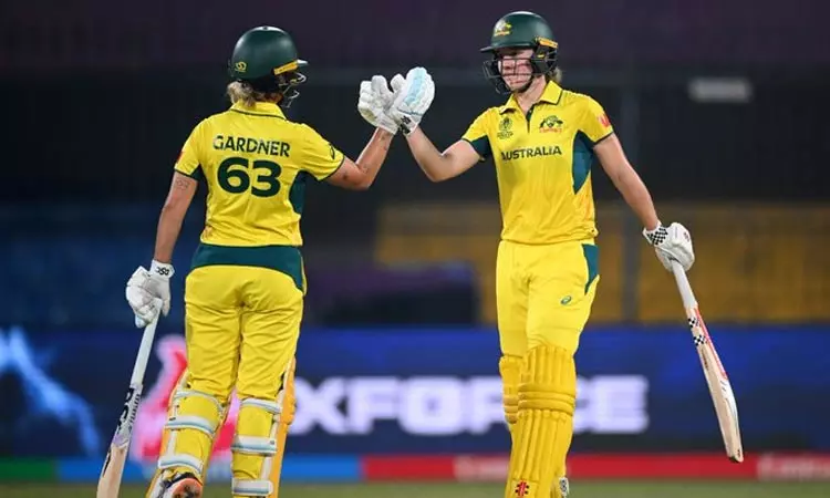 மகளிர் உலகக்கோப்பை: இங்கிலாந்தை வீழ்த்திய ஆஸ்திரேலியா அணி மகளிர் உலகக்கோப்பை: இங்கிலாந்தை வீழ்த்திய ஆஸ்திரேலியா அணி