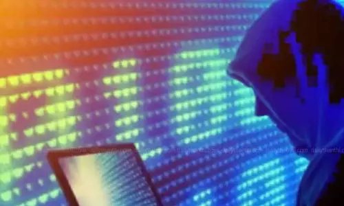 ரூ.4 கோடிக்கு பதிலாக ரூ.400 மதிப்புள்ள கைக்கடிகாரம்; சென்னையில் ஜவுளிக்கடை அதிபர் மகளிடம் மோசடி ரூ.4 கோடிக்கு பதிலாக ரூ.400 மதிப்புள்ள கைக்கடிகாரம்; சென்னையில் ஜவுளிக்கடை அதிபர் மகளிடம் மோசடி