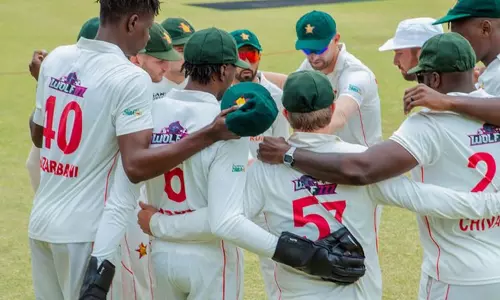 ஆப்கானிஸ்தானுக்கு எதிரான டெஸ்ட்: இன்னிங்ஸ் வெற்றி பெற்ற ஜிம்பாப்வே ஆப்கானிஸ்தானுக்கு எதிரான டெஸ்ட்: இன்னிங்ஸ் வெற்றி பெற்ற ஜிம்பாப்வே