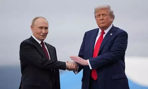 போரை நிறுத்த ரஷியா மறுப்பு: புதினை சந்தித்து நேரத்தை வீணாக்க விரும்பவில்லை - டிரம்ப்