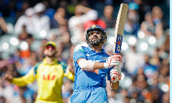 ரோகித் அரைசதம் ரோகித் அரைசதம்