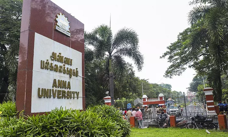 கவர்னர் ஆர்.என்.ரவி பிறப்பித்த உத்தரவை நிராகரிக்க அண்ணா பல்கலைக்கழக சிண்டிகேட் பரிந்துரை