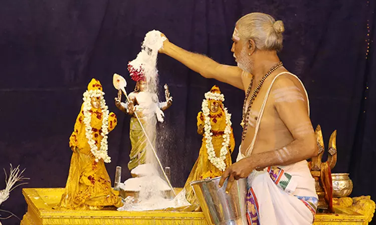 திருப்பதி கபிலேஸ்வரர் கோவிலில் ஹோம மகோத்சவம் திருப்பதி கபிலேஸ்வரர் கோவிலில் ஹோம மகோத்சவம்