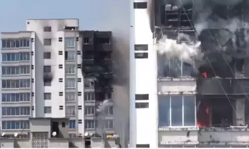 மும்பை; வணிக மையத்தில் பயங்கர தீ விபத்து-  மீட்பு பணிகள் தீவிரம் மும்பை; வணிக மையத்தில் பயங்கர தீ விபத்து-  மீட்பு பணிகள் தீவிரம்