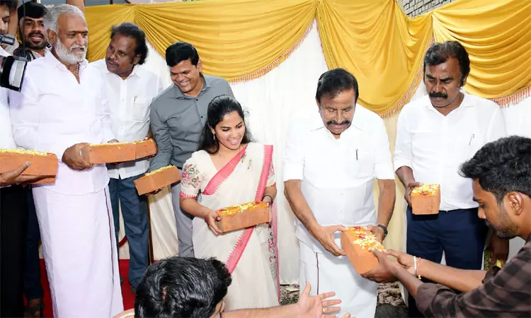 உயர்நிலைப்பள்ளியில் ரூ.5.96 கோடி மதிப்பீட்டில் புதிய பள்ளிக் கட்டிடத்தை திறந்து வைத்தார் அமைச்சர் கே.என்.நேரு உயர்நிலைப்பள்ளியில் ரூ.5.96 கோடி மதிப்பீட்டில் புதிய பள்ளிக் கட்டிடத்தை திறந்து வைத்தார் அமைச்சர் கே.என்.நேரு