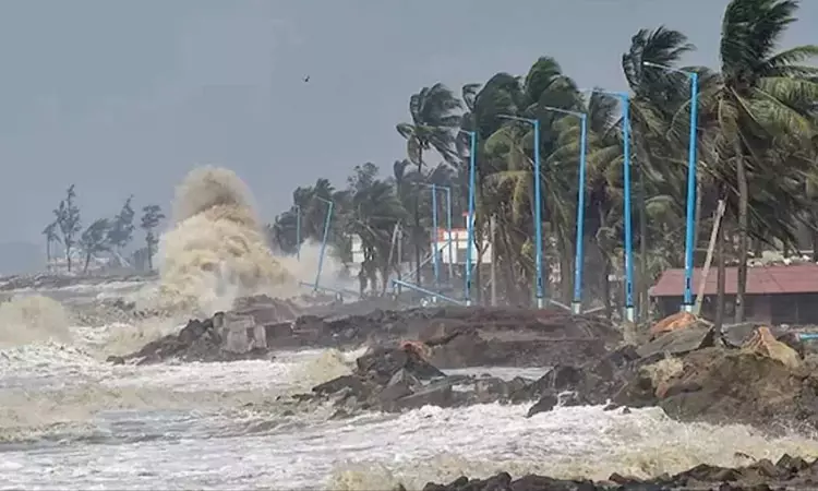 ‘மோன்தா’ புயல் ஆந்திராவை நோக்கிச் செல்லும் என தகவல்