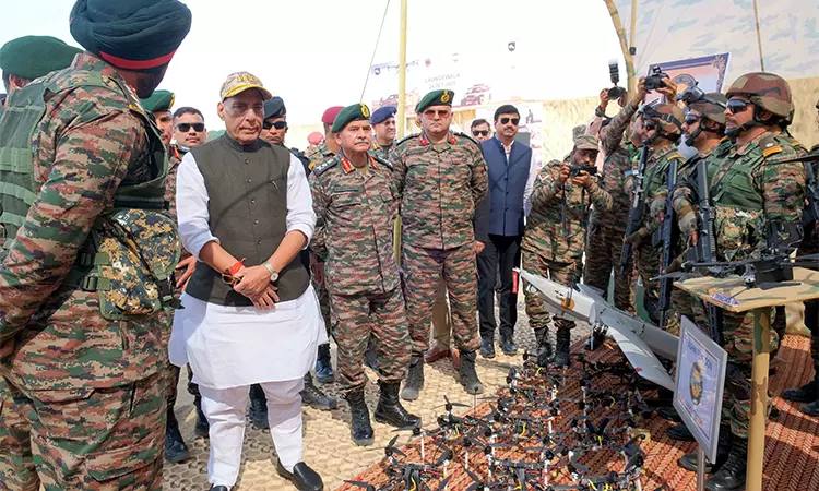 ‘ஆபரேஷன் சிந்தூர்’ ராணுவ நடவடிக்கை மட்டுமல்ல, நமது தைரியத்தின் அடையாளம் - ராஜ்நாத் சிங் ‘ஆபரேஷன் சிந்தூர்’ ராணுவ நடவடிக்கை மட்டுமல்ல, நமது தைரியத்தின் அடையாளம் - ராஜ்நாத் சிங்