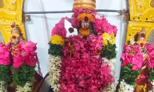 வேலாயுதம்பாளையம்: முருகன் கோவில்களில் கந்த சஷ்டி 2-ம் நாள் விழா