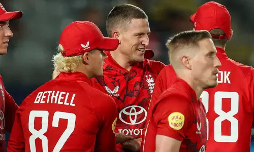 மழையால் ரத்தான 3வது டி20 போட்டி: தொடரை கைப்பற்றிய இங்கிலாந்து